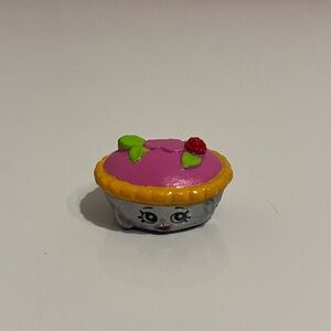 Shopkins Season 3 Queen of Tarts - Rare Bakery Team - Pink/Silver Variant